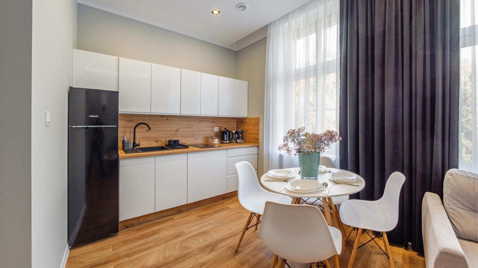Apartament Pink 4ab - *